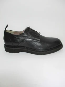 Duilio pelle 2028 nero<La Petite Maison Sale