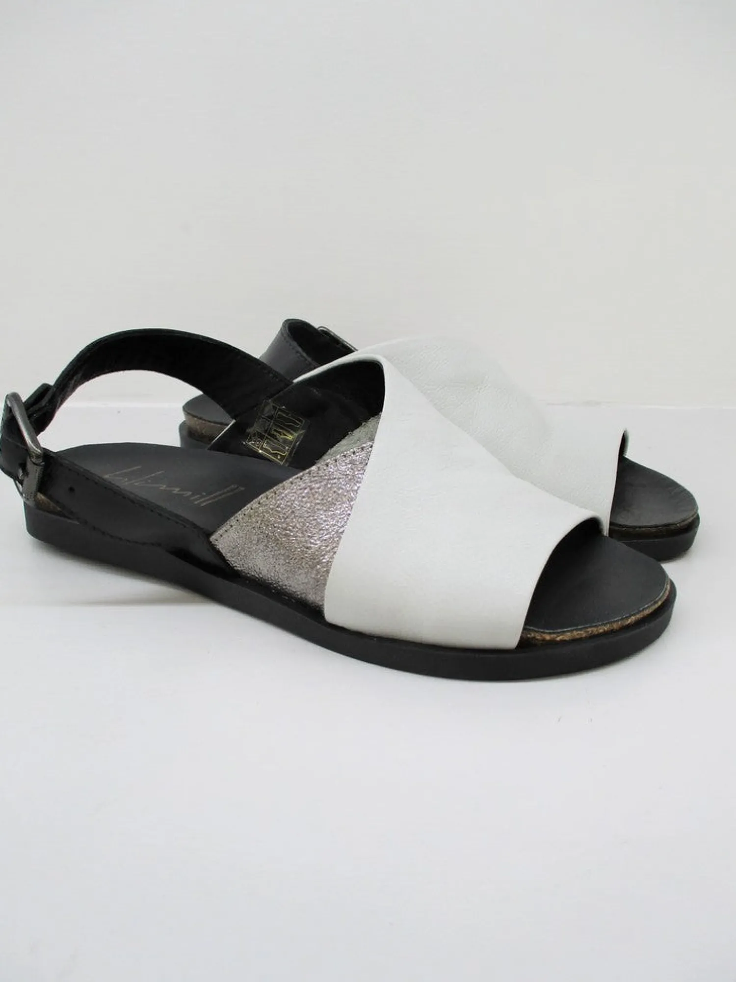 Sandalo donna pelle 6826 latte<Lilimill New