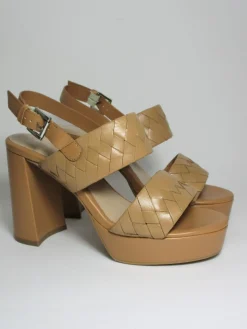 Sandalo pelle donna Agnes cuoio<Apepazza Fashion