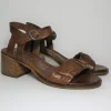 Sandalo pelle donna P09002 cuoio<Mjus Fashion