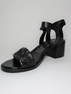 Sandalo pelle donna P09002 nero<Mjus New