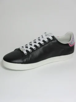 Sneaker pelle donna GIGI nera<Apepazza Hot